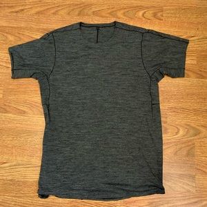 Lulu lemon mens shirt